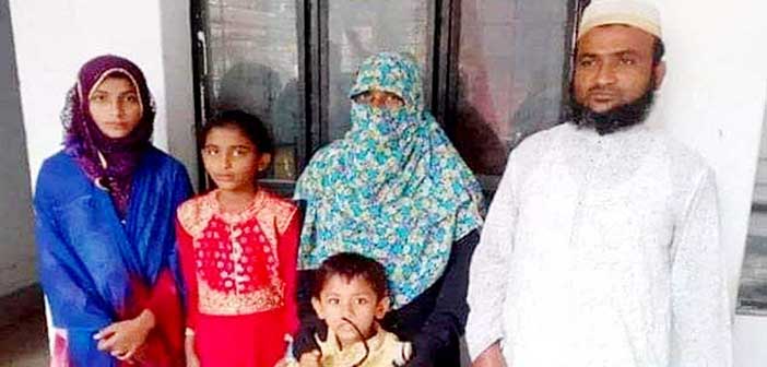 লক্ষ্মীপুরে স্ত্রী-সন্তান নিয়ে ইসলাম ধর্ম গ্রহণ