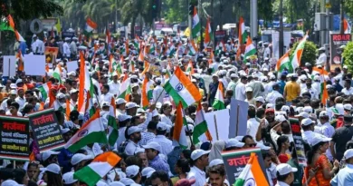 ভারতে তীব্র হচ্ছে আন্দোলন, আটক বহু ভারতে তীব্র হচ্ছে আন্দোলন, আটক বহু